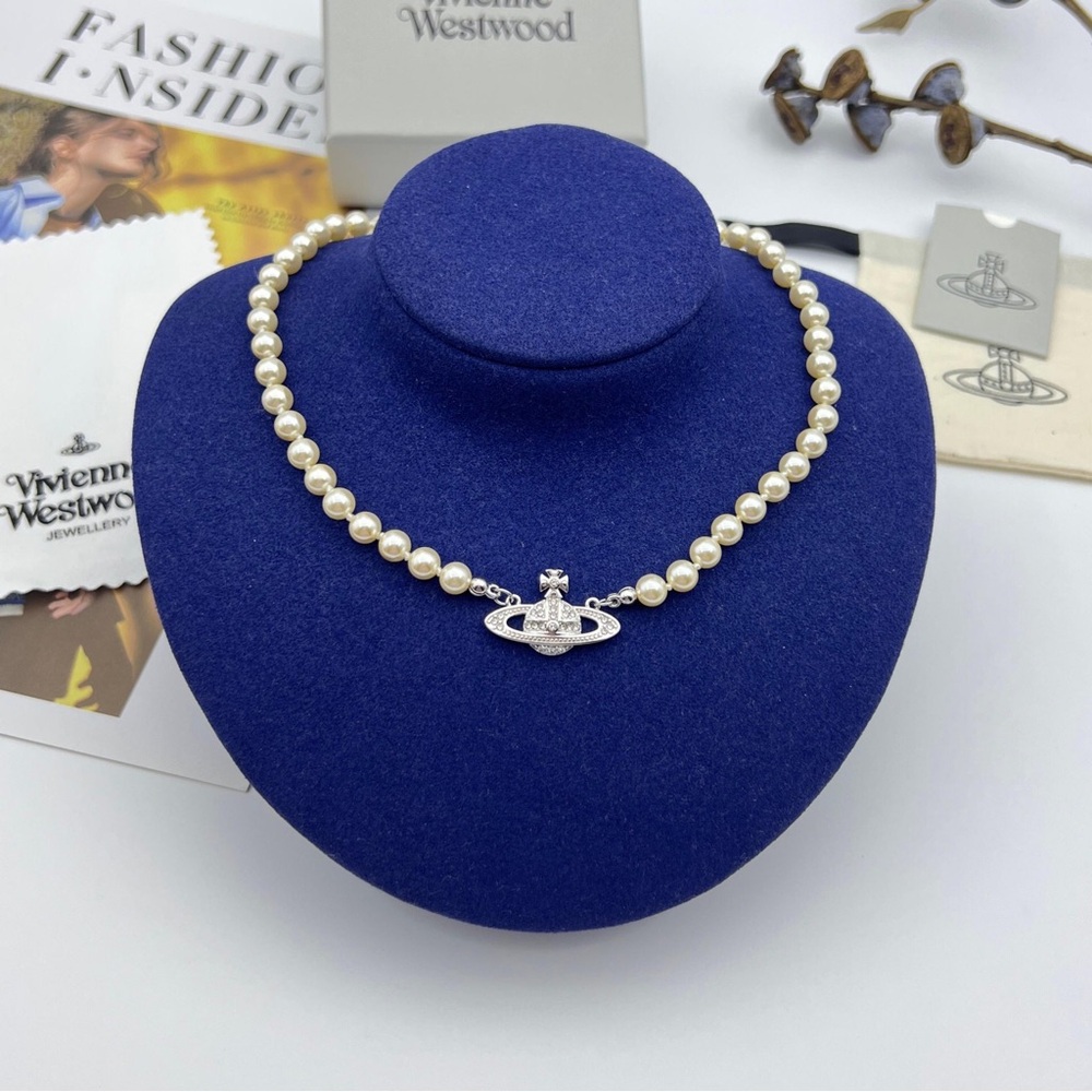 Vivienne Westwood Saturn Pearl Necklace - Silver